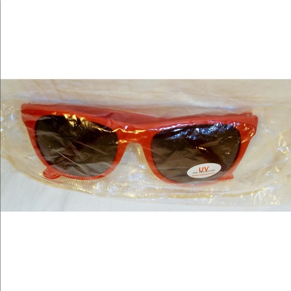 1990s Budweiser wayfarer red frame sunglasses - Picture 4 of 8
